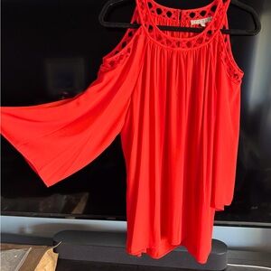 Red peekaboo shoulder top size XL